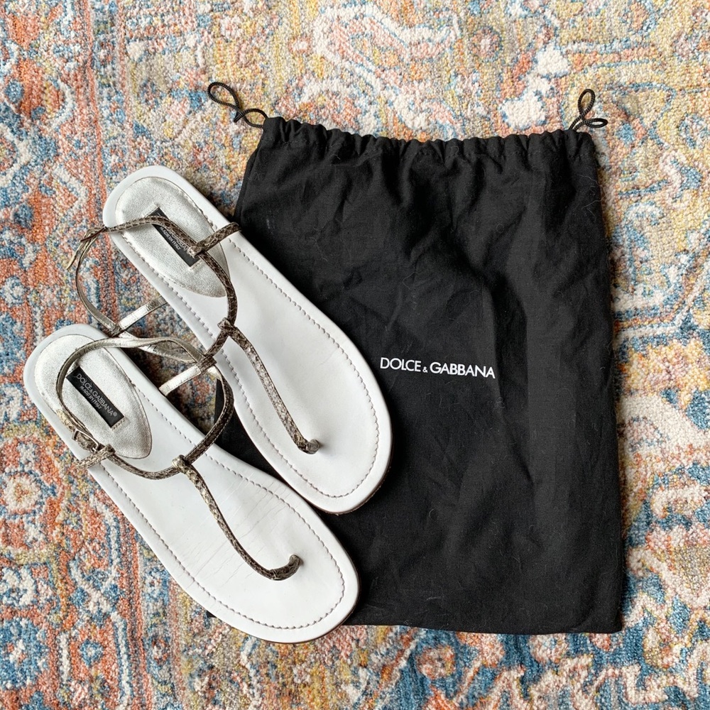 Dolce & Gabbana t-strap flat sandals